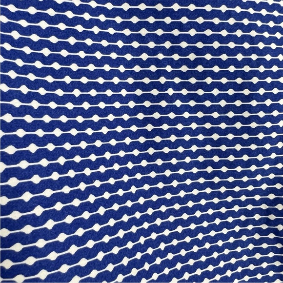 COS Blouse Womens Size 8 Blue White Graphic Pattern Twist Keyhole Neck Cotton - Picture 7 of 10